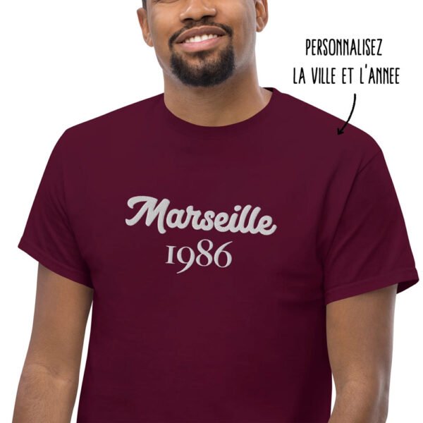 T-shirt Année et ville brodé personnalisé