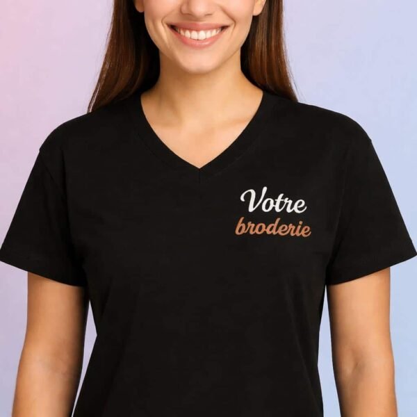 T-shirt brodé personnalisé col v