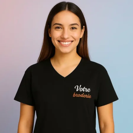 T-shirt brodé personnalisé col v