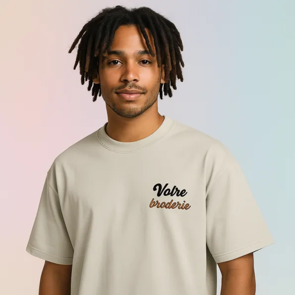 T-shirt brodé personnalisé oversize beige – Broderie coeur