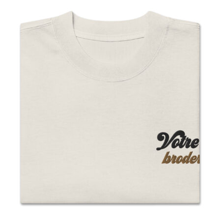 Idée cadeau : le T-shirt brodé personnalisé oversize - Broderie coeur