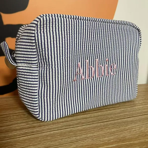 Trousse à maquillage personnalisée prénom brodé